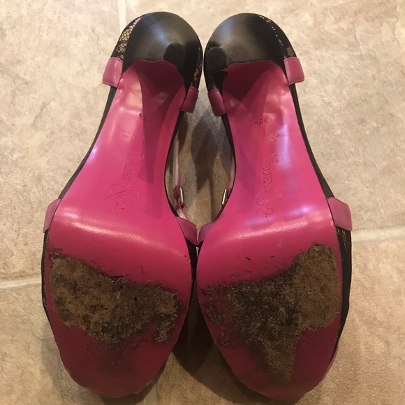 Peep Toe Platform Pump - Picture 5 of 5